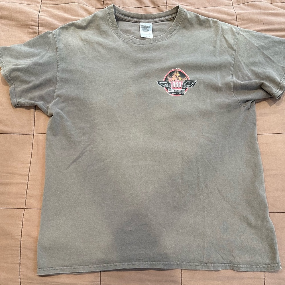 Gildan Charcoal T-Shirt with Graphic Logo